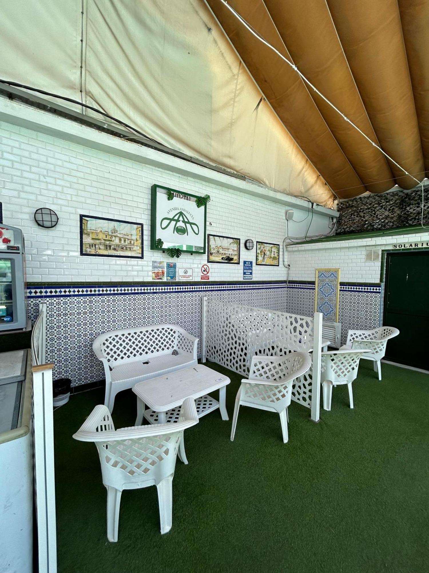Avenida Andalucia - Solo Adultos Séville