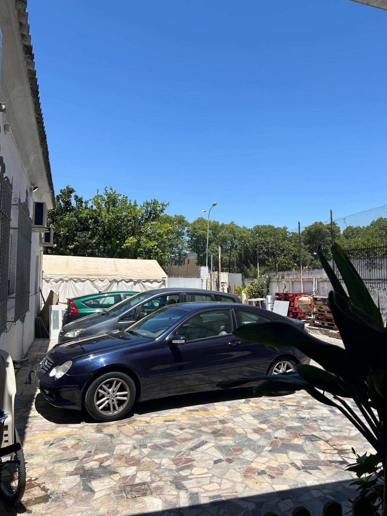 Avenida Andalucia - Solo Adultos Séville